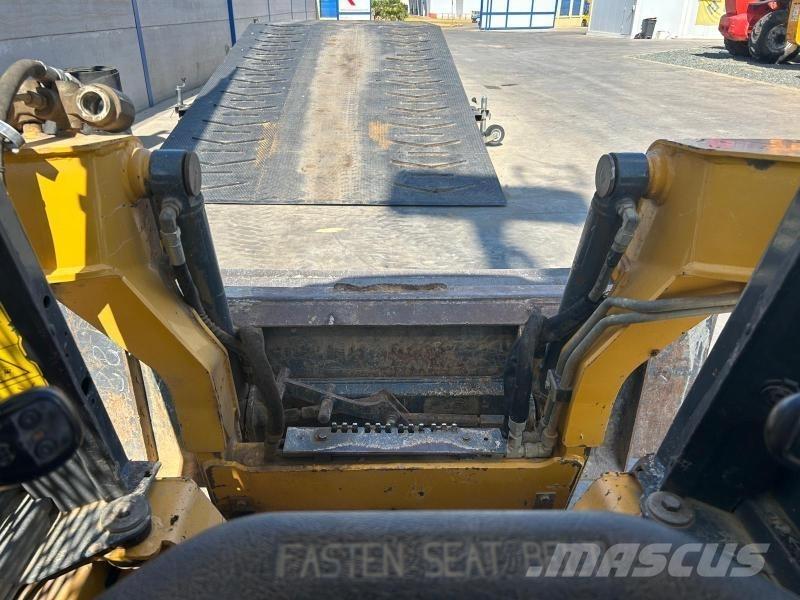 Gehl SR135 Малые погрузчики