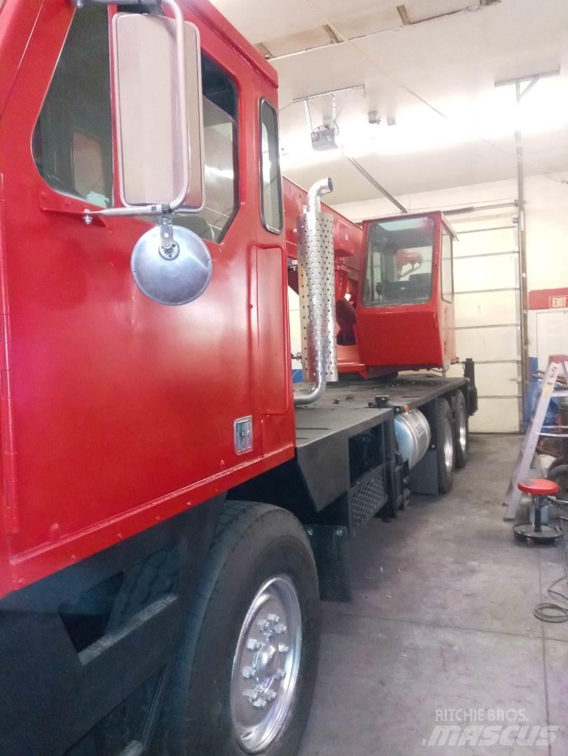 Lorain MCH 230E Автокраны