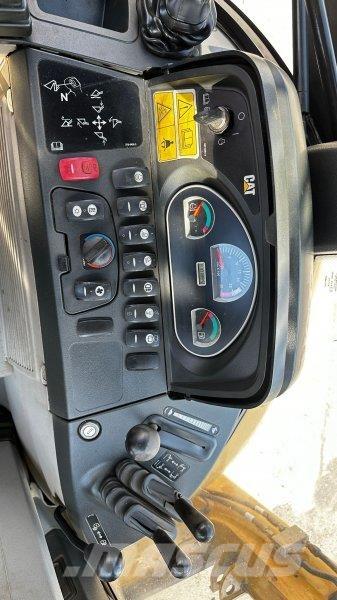 CAT 432 E Экскаваторы-погрузчики