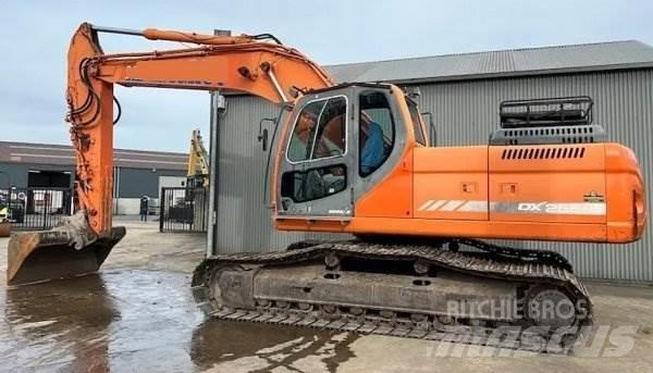 Doosan DX 255 LC Гусеничные экскаваторы