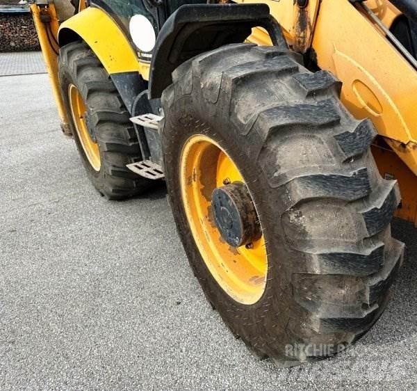 JCB 4 CX Экскаваторы-погрузчики
