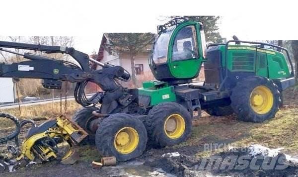 John Deere 1270 E 6W Валочно-пакетирующие машины