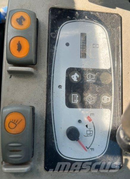 Komatsu PC 16 R-3HS Мини-экскаваторы