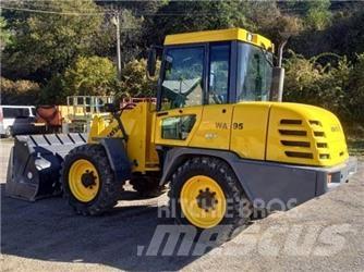 Komatsu WA 95 Фронтальные погрузчики