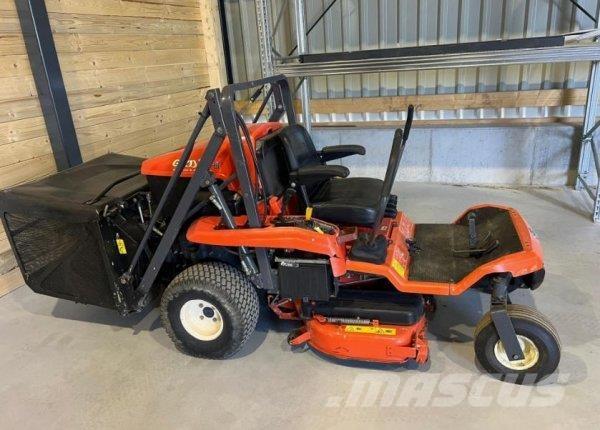 Kubota GZD15-II Самоходные газонокосилки