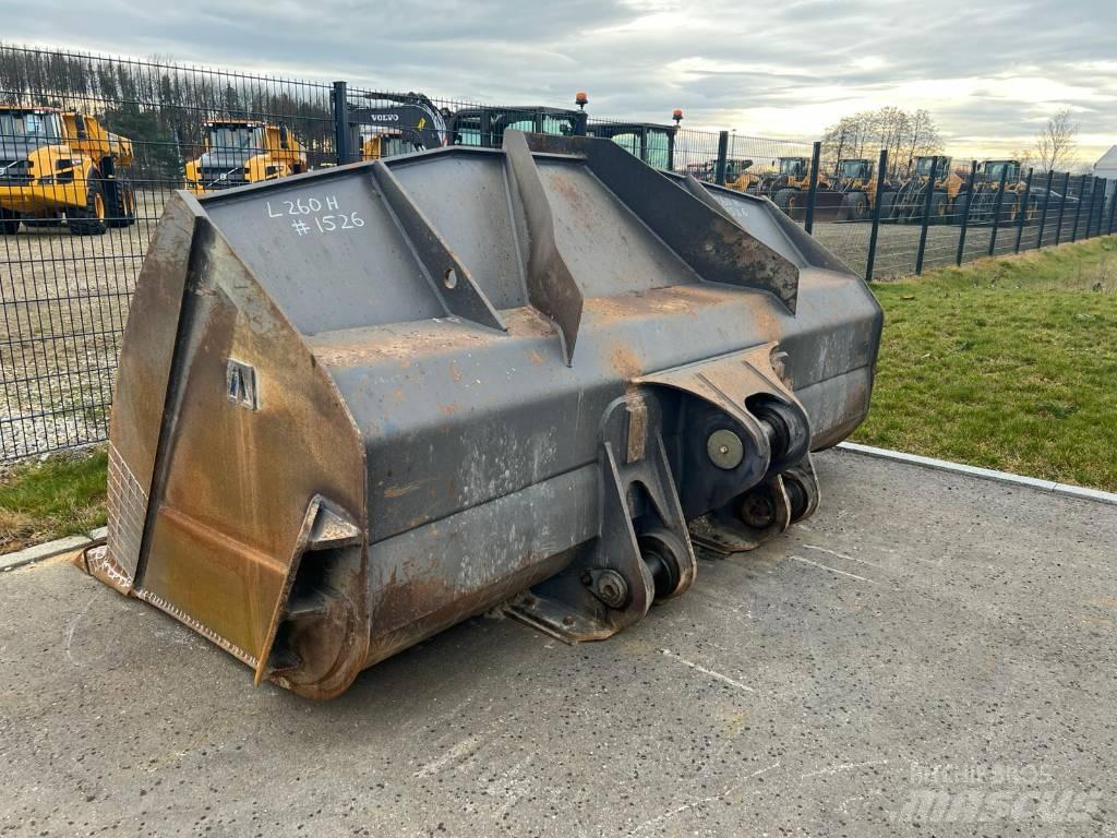Volvo L 260 H Фронтальные погрузчики