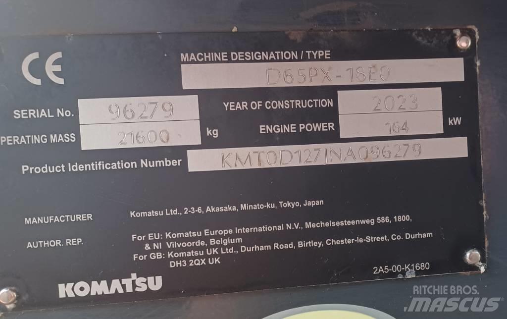 Komatsu D65PX-18 Гусеничные бульдозеры