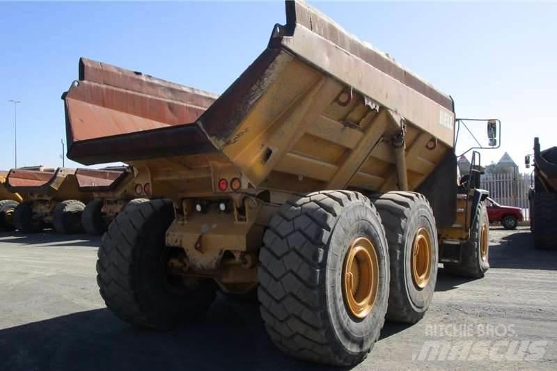 Bell B40D Шарнирно-сочленённые самосвалы