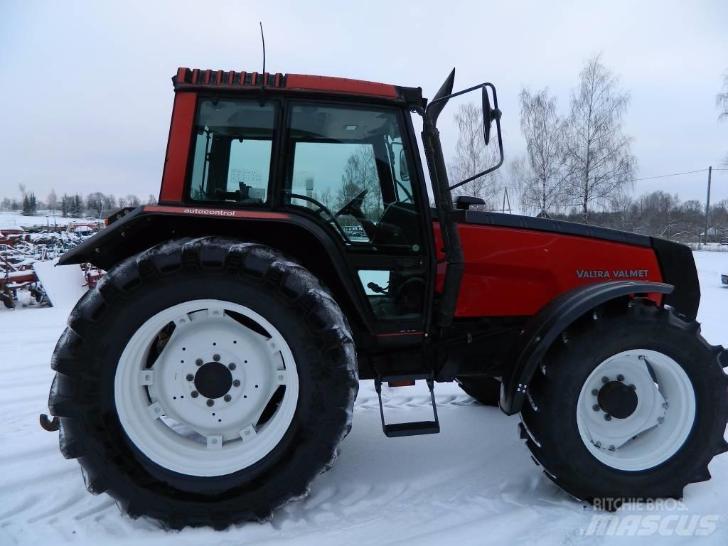 Valtra 8150 Трактора