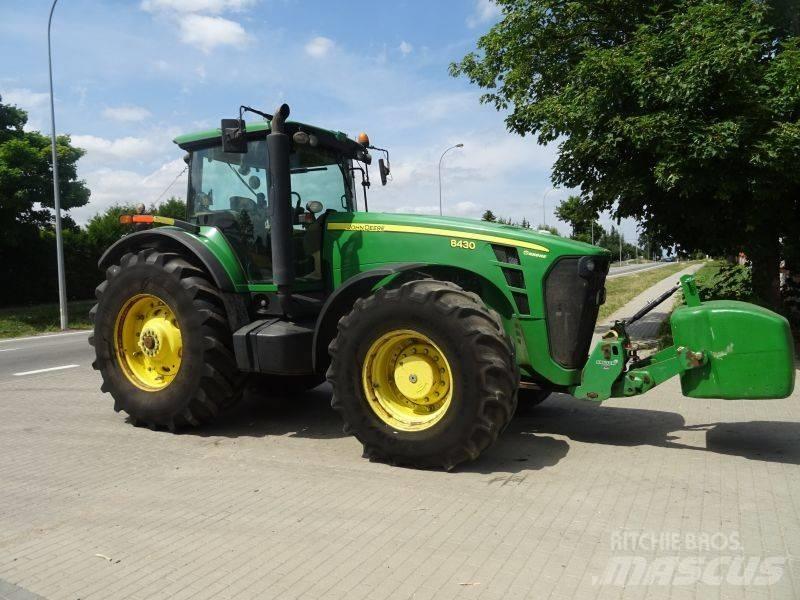 John Deere 8430 Трактора