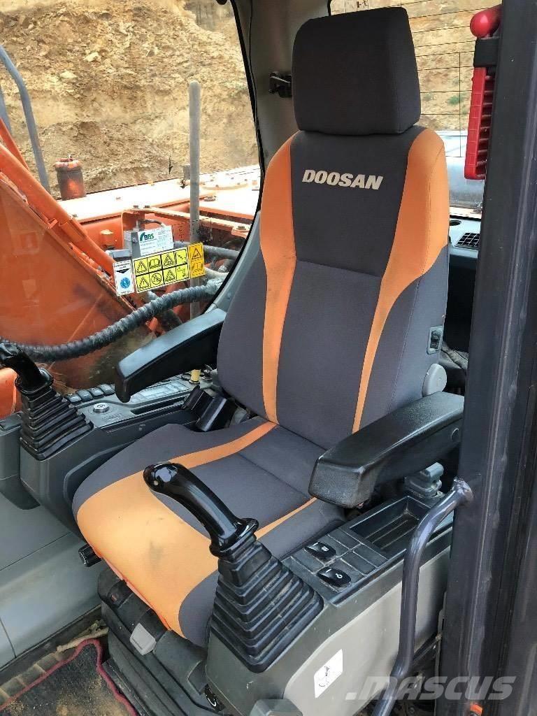 Doosan DX 225 Гусеничные экскаваторы