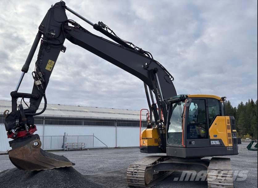 Volvo ECR 235 E Гусеничные экскаваторы