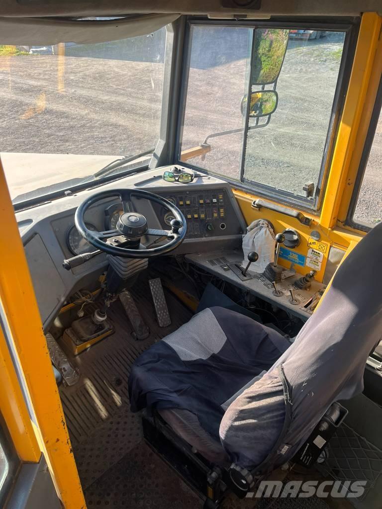 Volvo A 30 C Шарнирно-сочленённые самосвалы