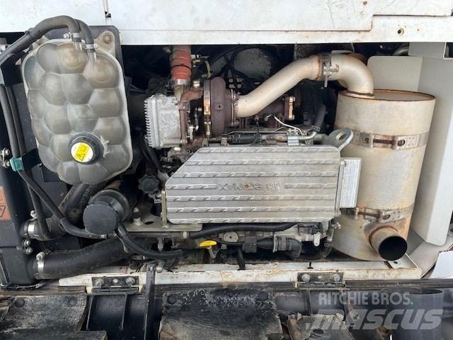 JCB JS145LCD Гусеничные экскаваторы