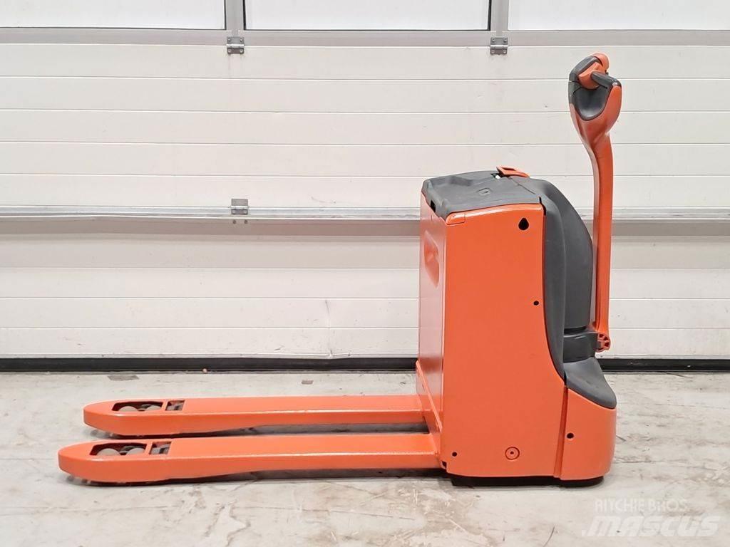 Linde T16 Ручные электрические тележки