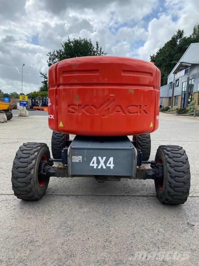 SkyJack SJ 46 AJ Коленчатые подъемники