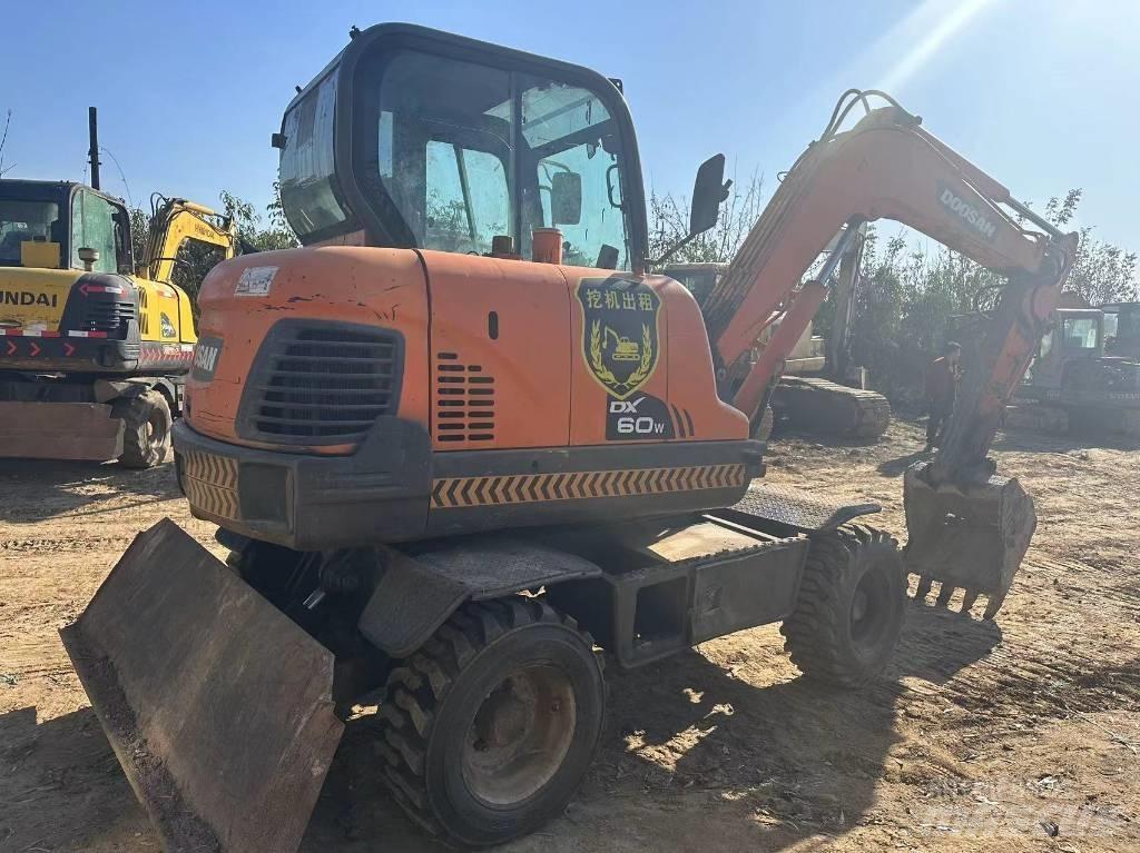 Doosan DX60W Мини-экскаваторы