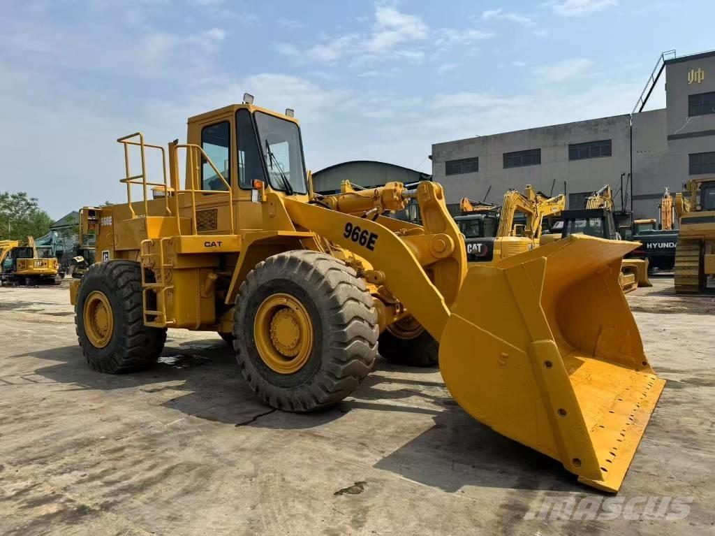 CAT 966 E Фронтальные погрузчики