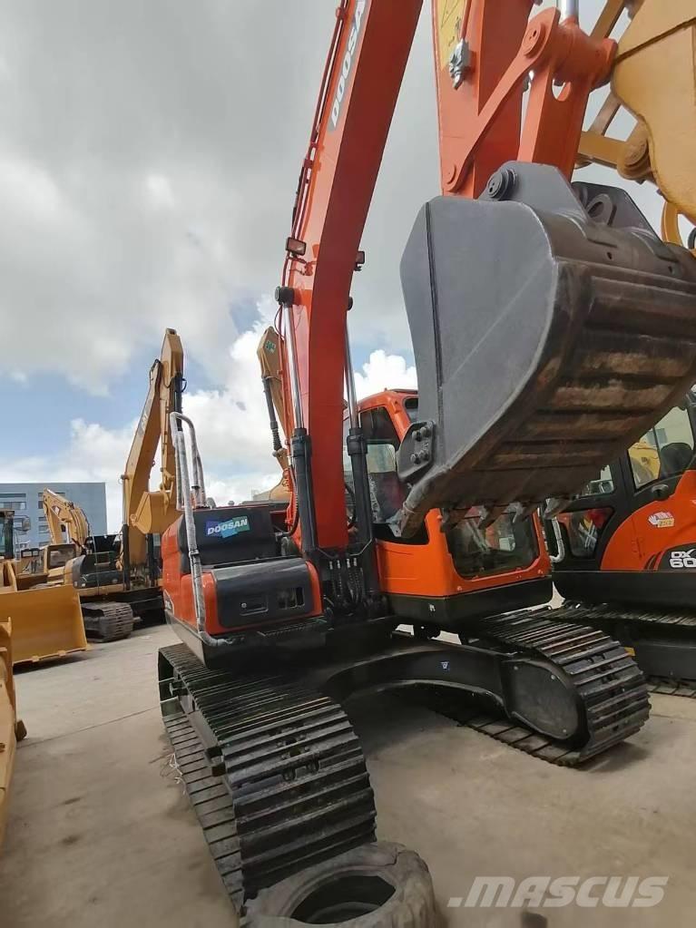 Doosan DX 140 Гусеничные экскаваторы