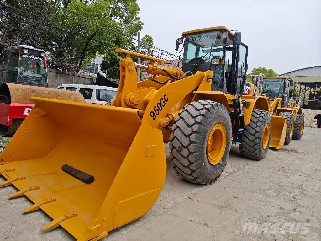 CAT 950 GC Фронтальные погрузчики
