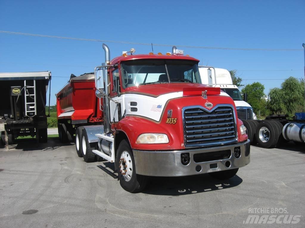 Mack CXN 613 Седельные тягачи