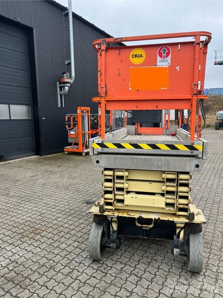 JLG 2646 ES Ножничные подъемники