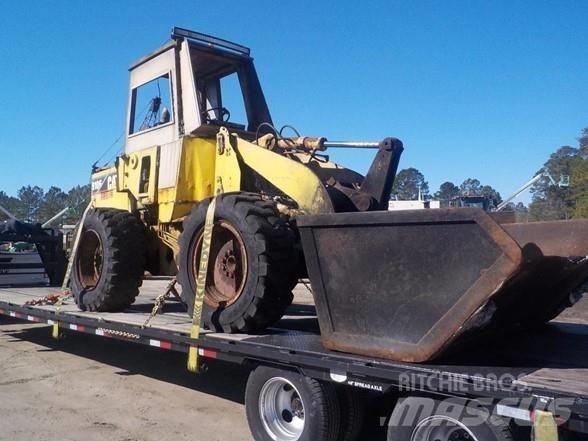 CAT 910 F Фронтальные погрузчики