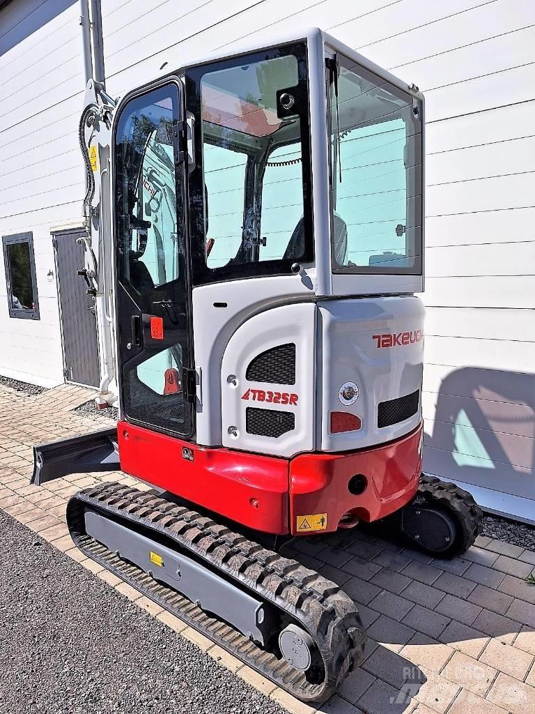 Takeuchi TB325R Мини-экскаваторы