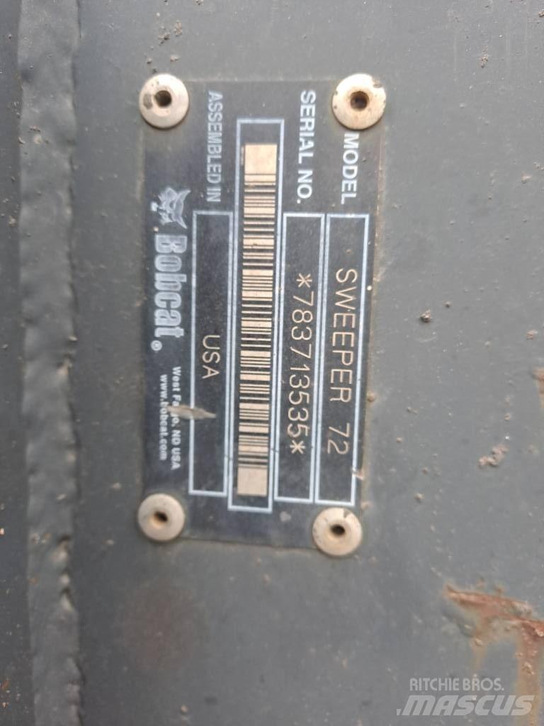 Bobcat 72 KAUHAHARJA Навесные щетки