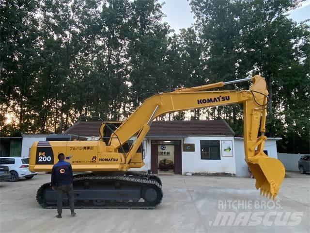 Komatsu PC200-8 Гусеничные экскаваторы