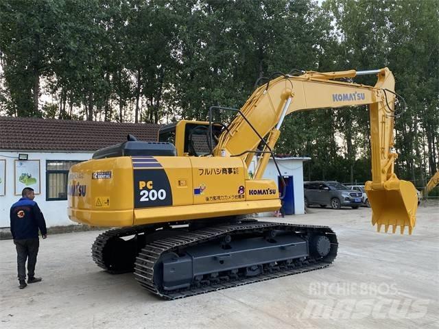 Komatsu PC200-8 Гусеничные экскаваторы