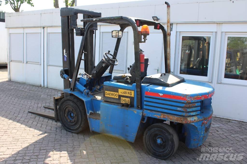 Daewoo D 40 S Дизельные погрузчики
