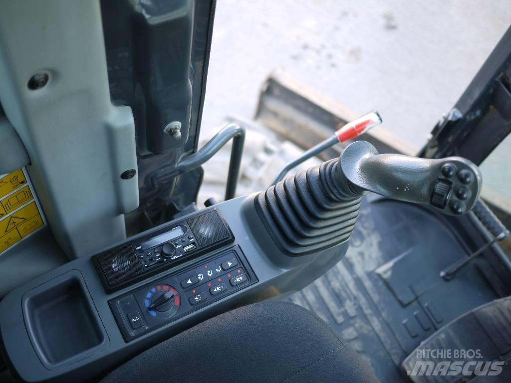 Komatsu PC 80 MR-3 Малые экскаваторы 7т-12т