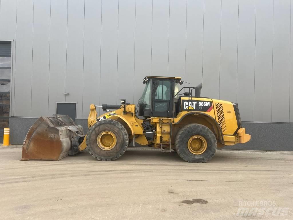 CAT 966M XE Фронтальные погрузчики