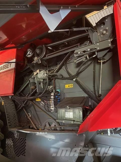 Massey Ferguson 7244 Зерноуборочные комбайны