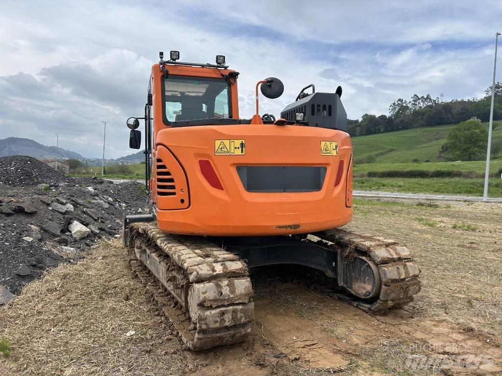 Doosan DX 140 Гусеничные экскаваторы
