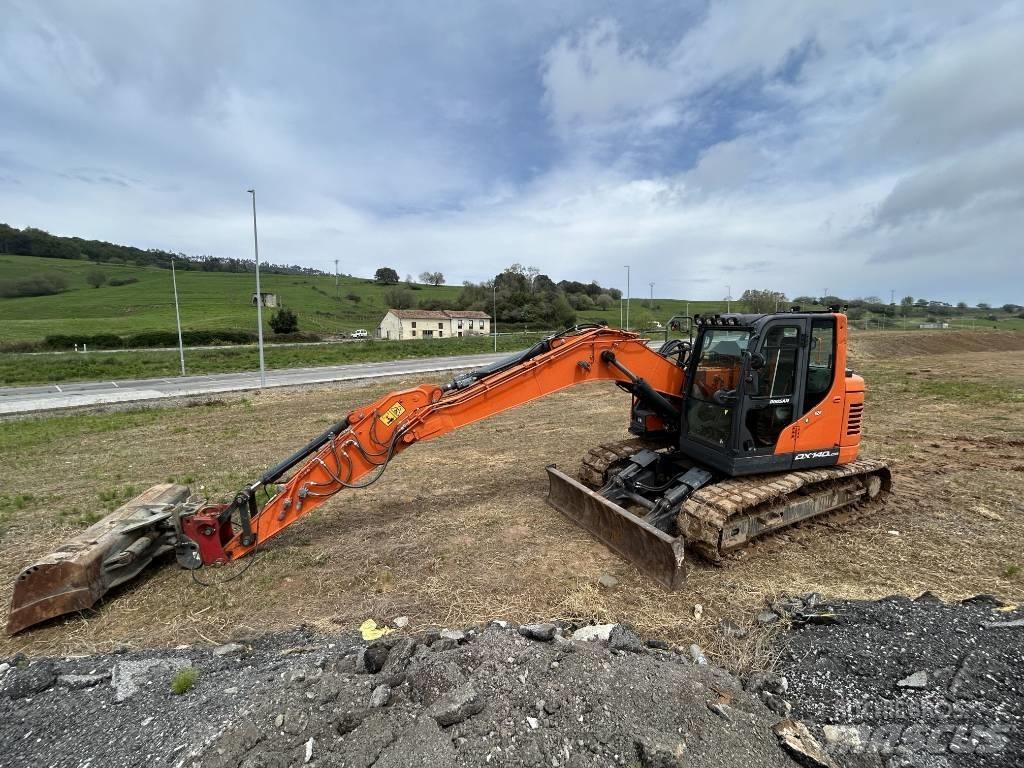 Doosan DX 140 Гусеничные экскаваторы