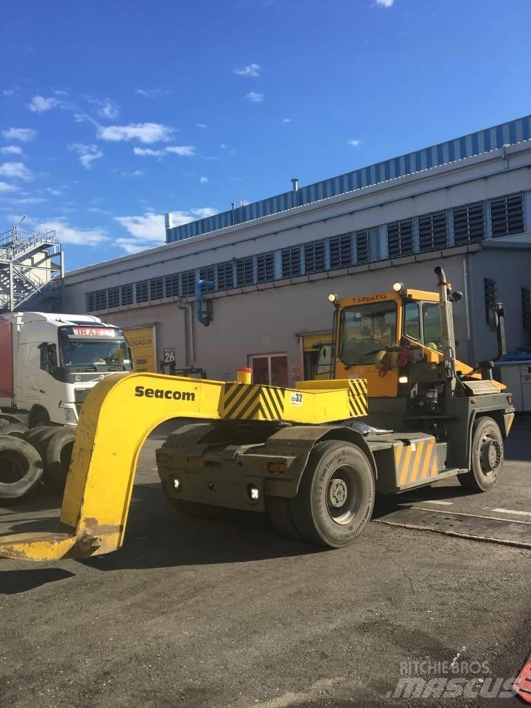 Terberg RT222 Терминальные тягачи
