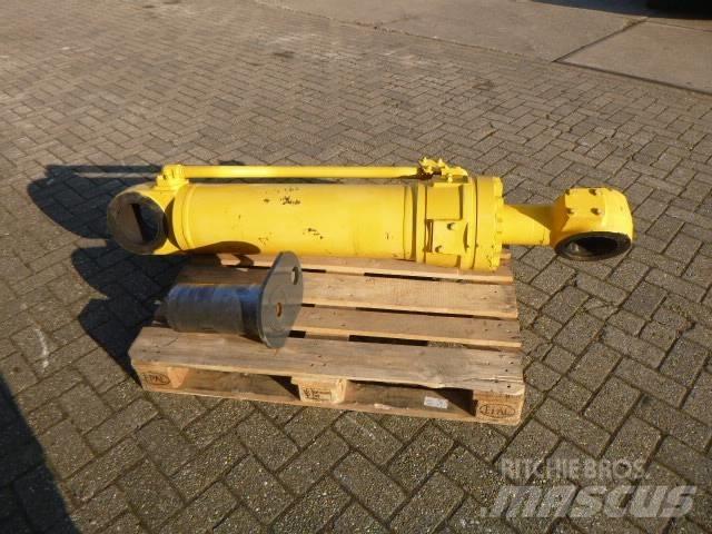 Komatsu WA600 Гидравлическая система