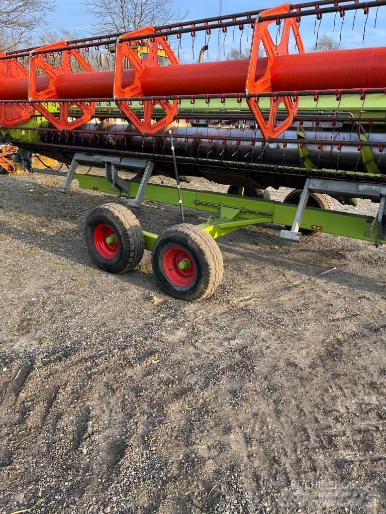 CLAAS LEXION 540 Зерноуборочные комбайны
