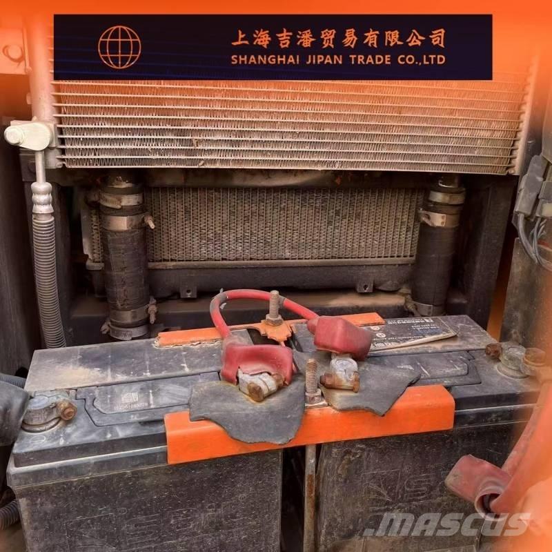 Hitachi ZX 70 Гусеничные экскаваторы