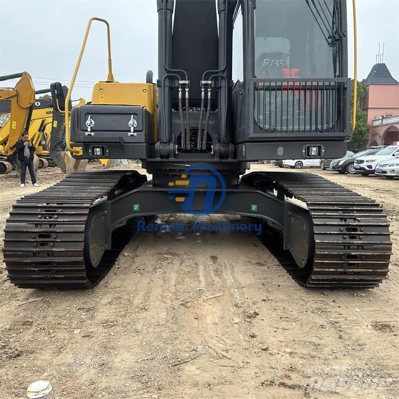 Volvo EC 240 Гусеничные экскаваторы