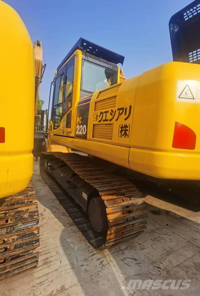 Komatsu PC 220-8 Гусеничные экскаваторы