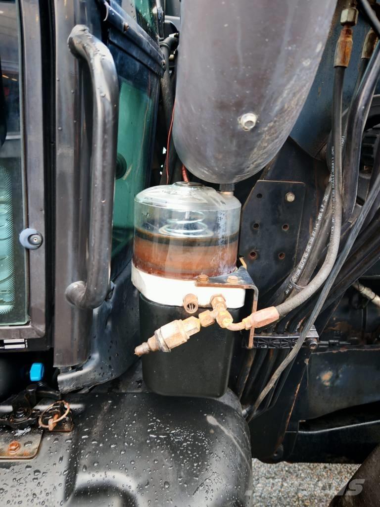 Valtra N 142 Versu Трактора