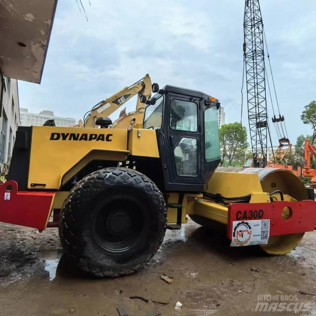 Dynapac CA30D Грунтовые катки
