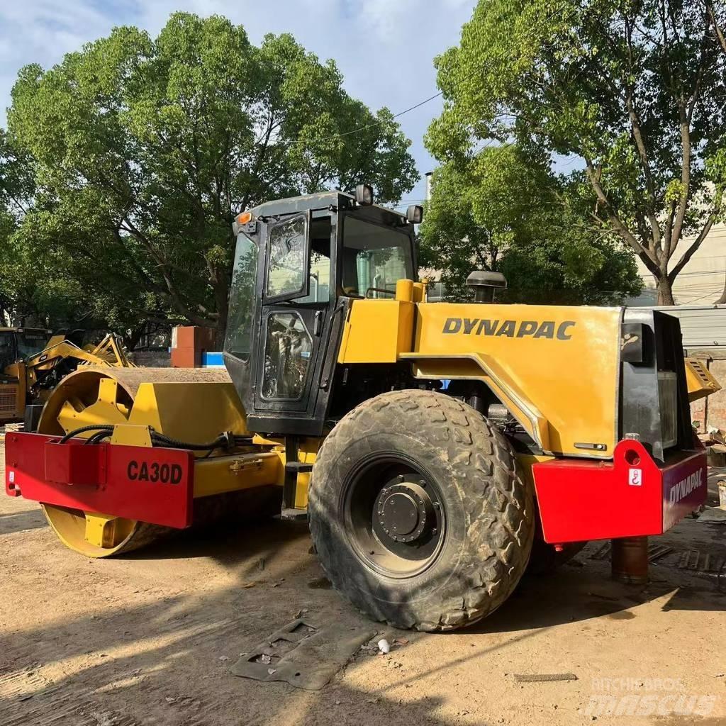 Dynapac CA30D Грунтовые катки