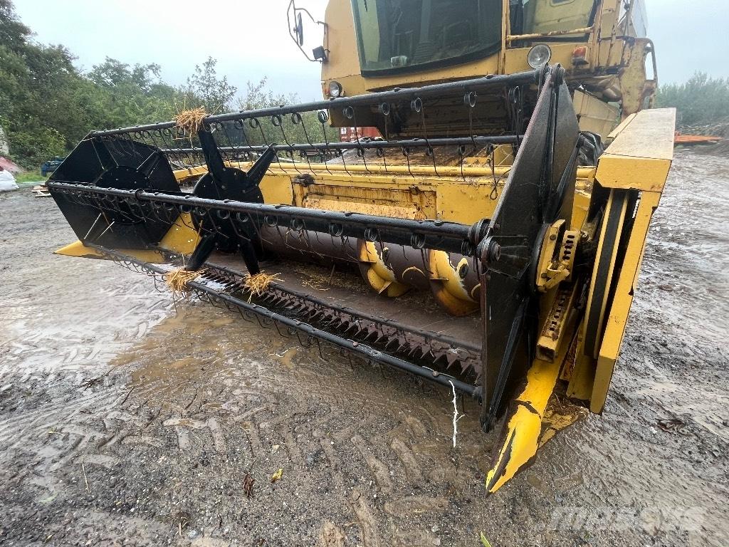 New Holland T56 Зерноуборочные комбайны