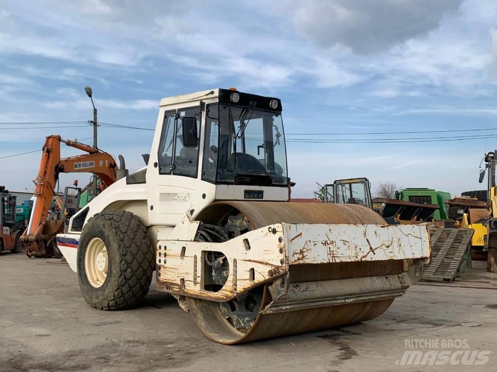 Bomag BW 213 D H-4 Грунтовые катки