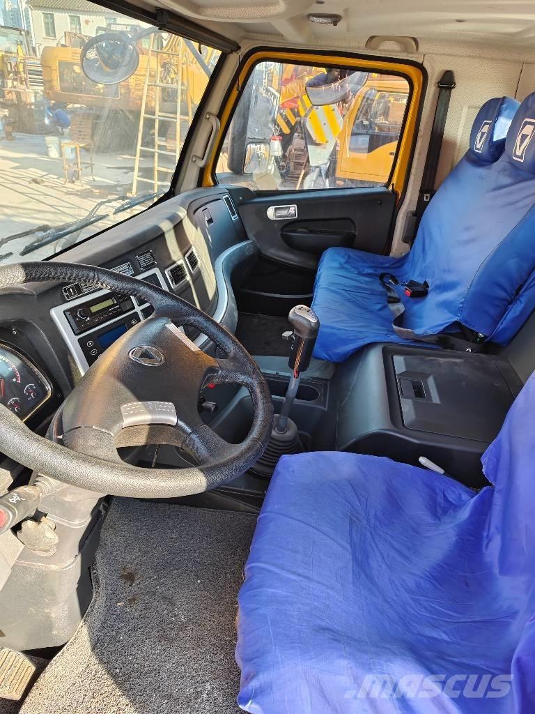 XCMG QY 30 K5 Автокраны