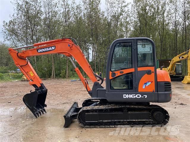 Doosan DH60-7 Мини-экскаваторы
